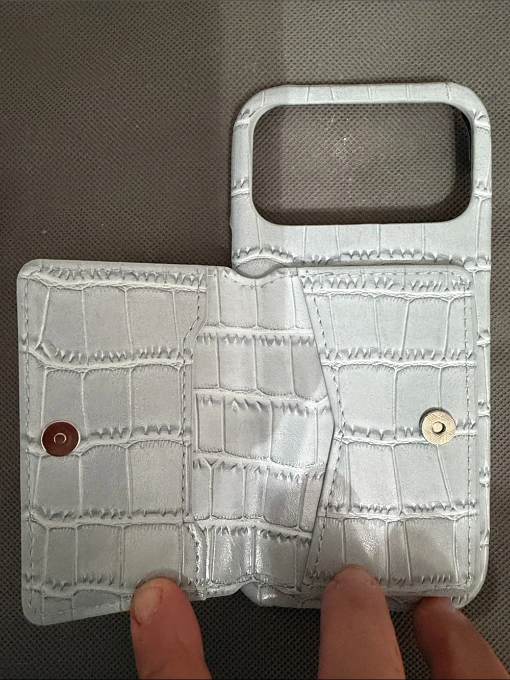 Crocodile faux leather Cell phone case with wallet for IPhone 17 Pro Max